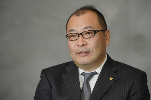 500日產汽車公司高級副總裁、日產汽車中國管理委員會主席、東風汽車有限公司總裁山崎莊平先生_meitu_3.jpg